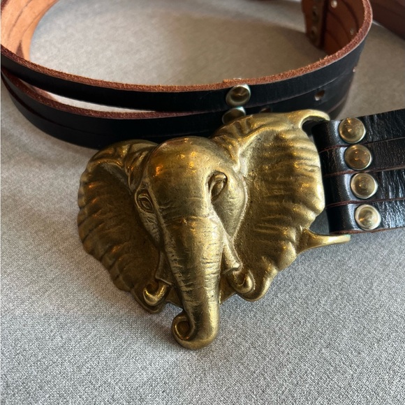 BLACK LEATHER BELT with LARGE ELEPHANT BUCKLE
SIZE- 35” - Picture 4 of 5